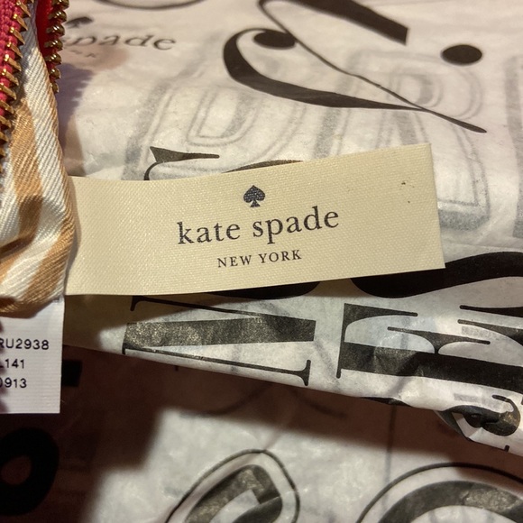 H483/NWT Kate Spade Cobble Hill Strawfroyo (Hot Pink) Wristlet - Picture 7 of 9